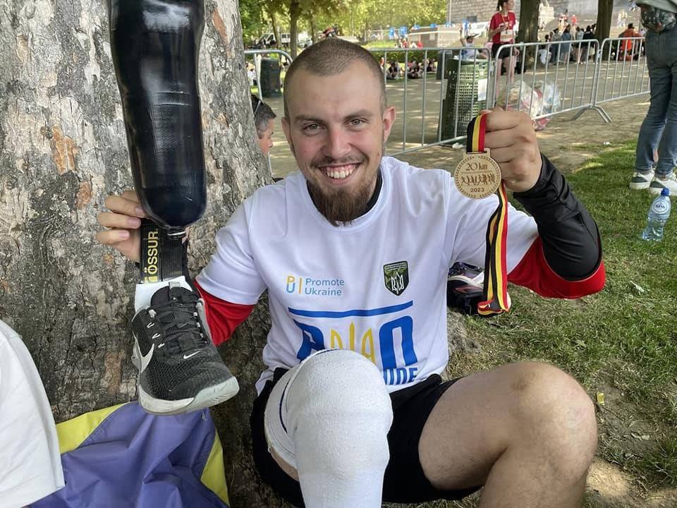 В Лондонском марафоне принял участие украинский защитник на протезе