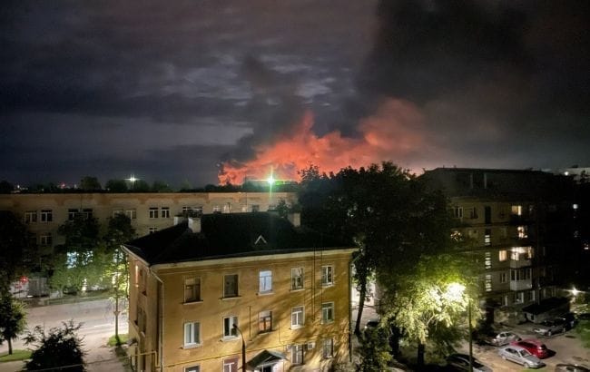 Стали відомі подробиці найбільшої нічної атаки дронів на РФ