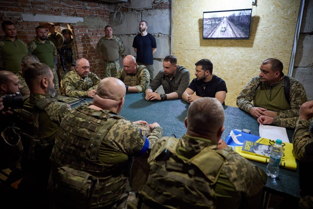 Президент відвідав бойові бригади на Донецькому та Запорізькому напрямках