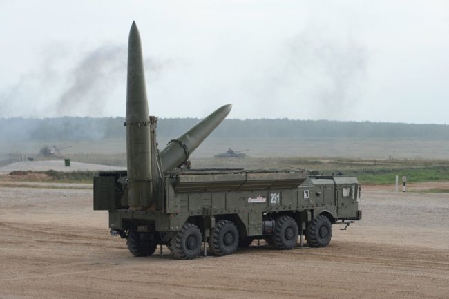 Нацгвардійці за допомогою дрона-камікадзе знищили російський рідкісний БПЛА, який наводить ракети “Іскандер” на ціль