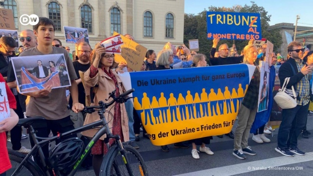 У Берліні пройшов протест проти виступу російської співачки Нетребко в Державній опері