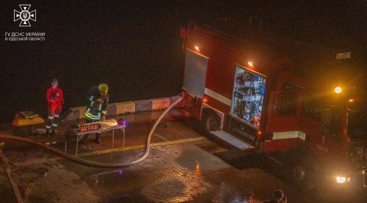На Одещині внаслідок влучання ракети загинули двоє працівників зернового складу