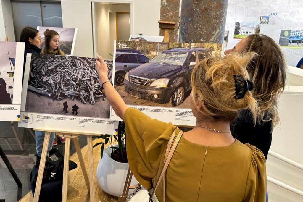 У Брюсселі відкрили фотовиставку, присвячену роботі журналістів у зонах бойових дій