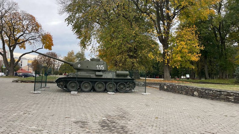 Городской совет Тернополя не смог продать на аукционе танк Т-34