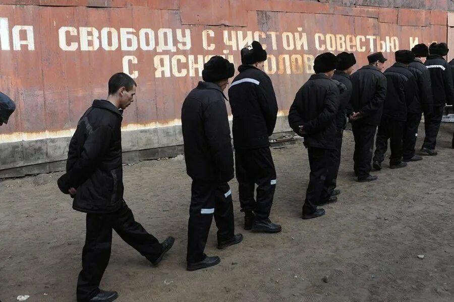 Российские оккупанты продолжают пополнять свои подразделения заключенными из РФ