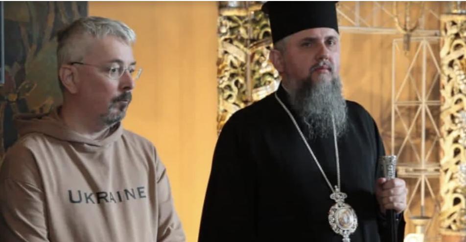 Очільник Мінкульту розповів, що відбувалося впродовж років на території Нижньої Лаври