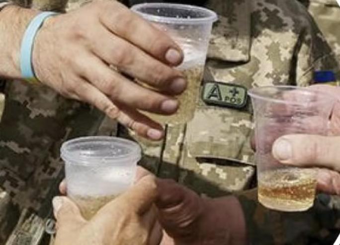 Стало известно, как могут наказать военных за употребление алкоголя