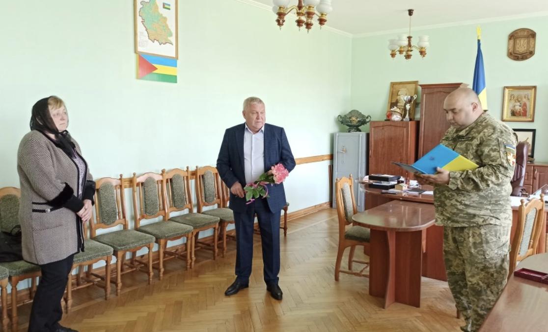 На Волині матері загиблого захисника України вручили посмертну нагороду