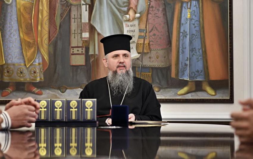 Епіфаній відзначив нагородами волонтерів та військових