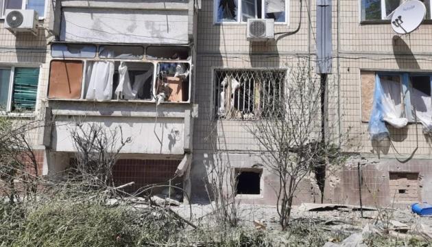 Окупанти з важкої артилерії обстріляли Нікопольський район: є поранені