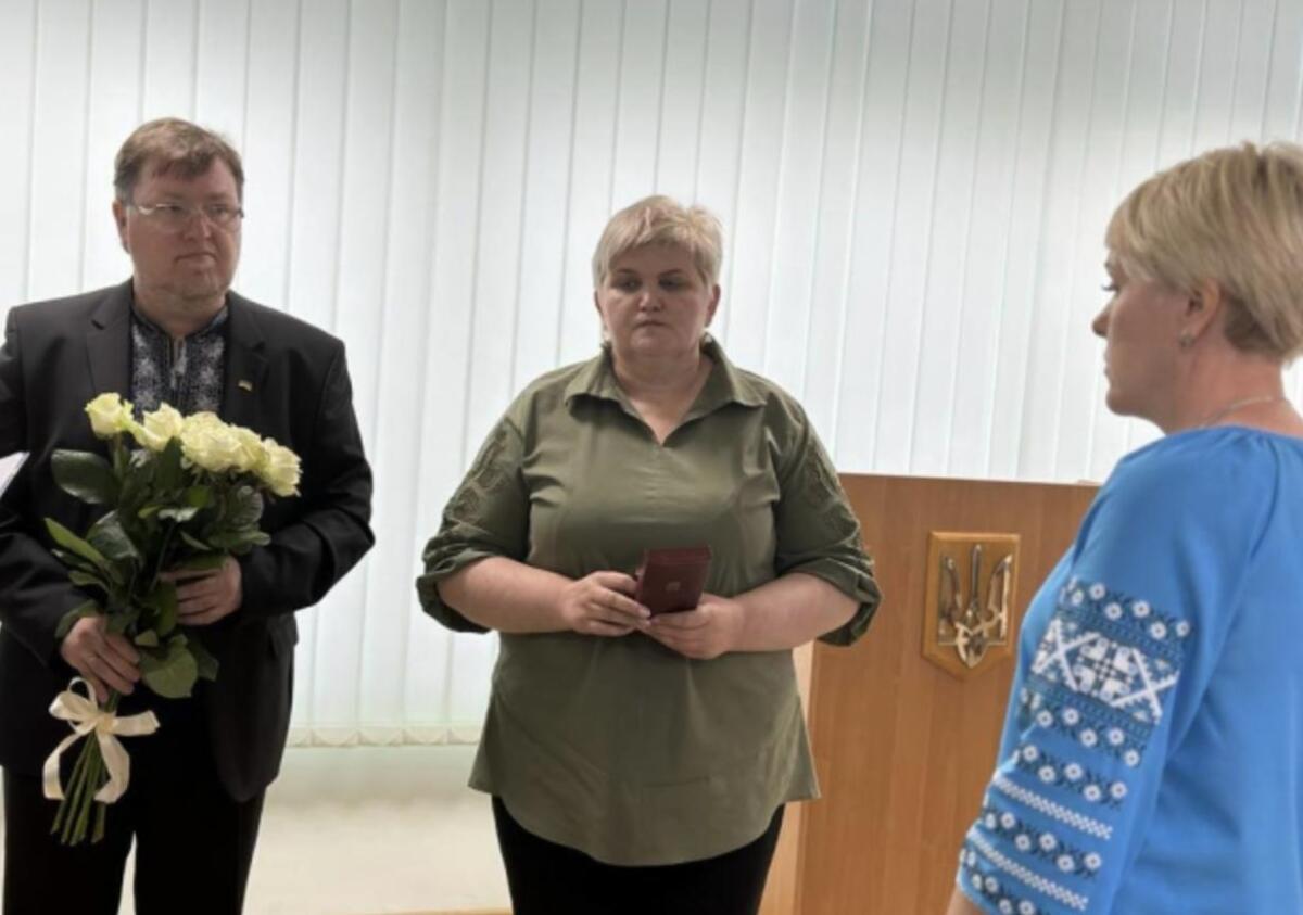 У Рівненській області дружині Героя вручили посмертну нагороду чоловіка