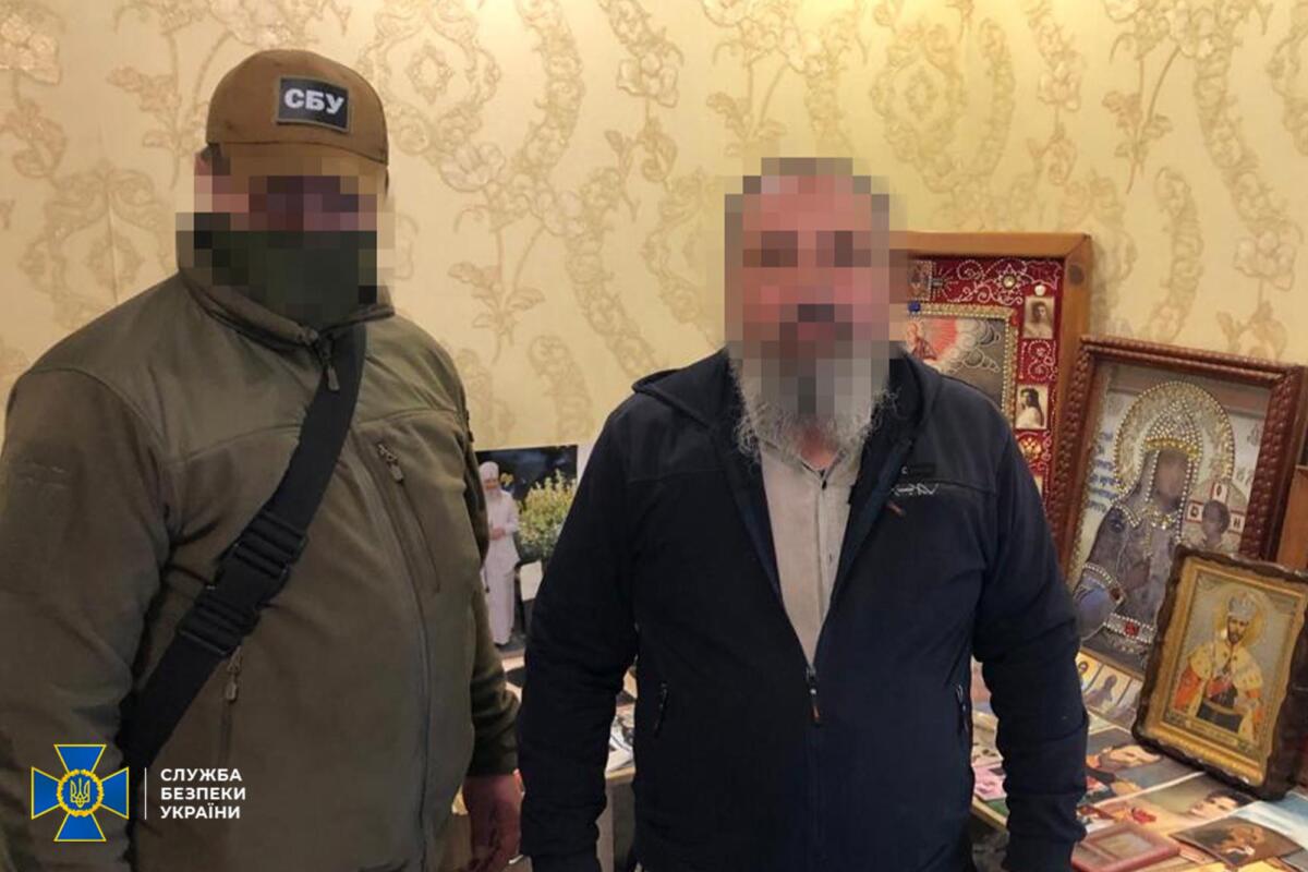Організовував антиукраїнські провокації у Києво-Печерській лаврі: СБУ затримала проросійського релігійного блогера