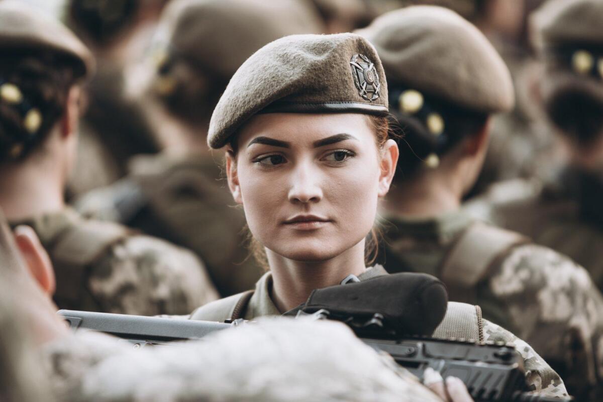 У Міноборони назвали кількість жінок, які стоять на захисті України