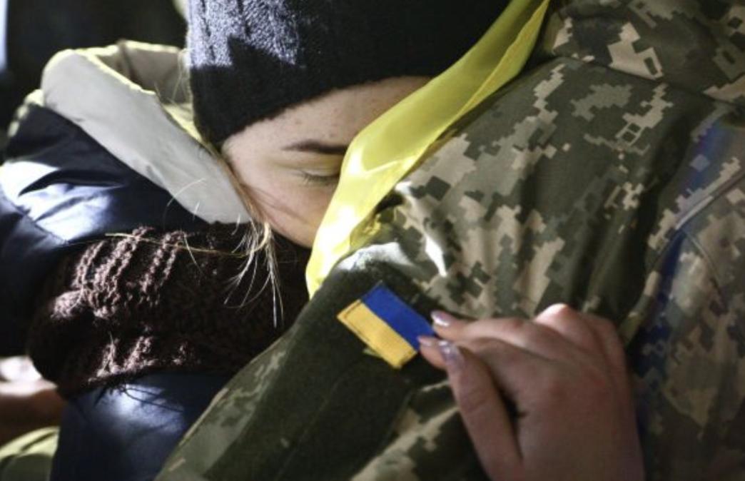Листи від родичів військовополонених Папі Римському передасть лауреатка Нобелівської премії миру