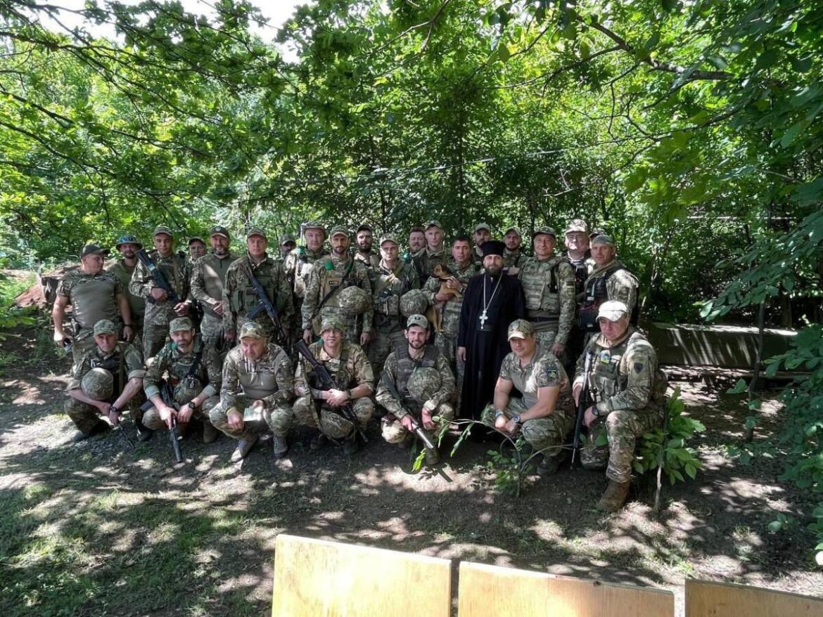 Намісник Києво-Печерської лаври Авраамій вперше прибув на бойові позиції ЗСУ (ФОТО)