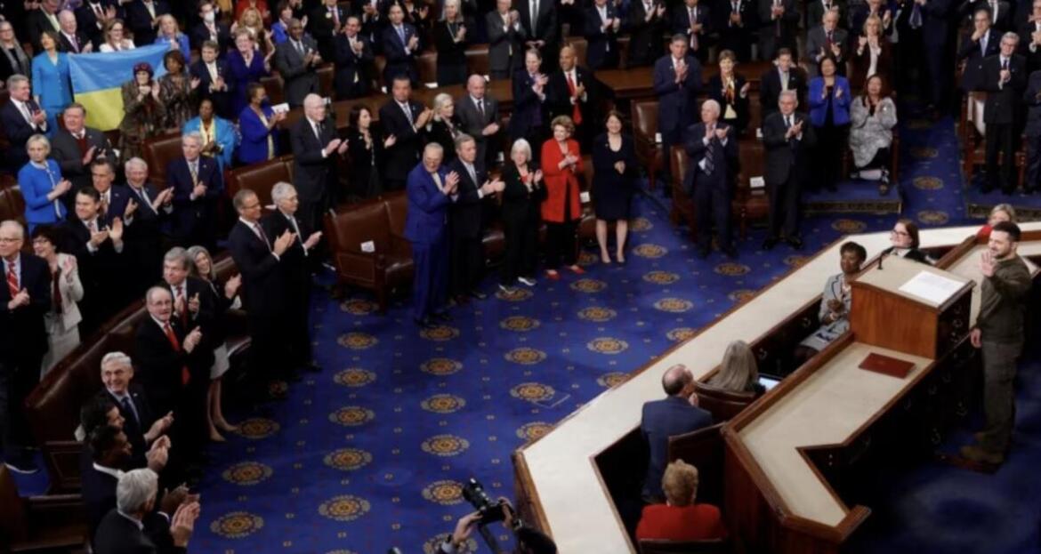 У США можуть дозволити залишитися українцям, які мають «гуманітарний пароль»