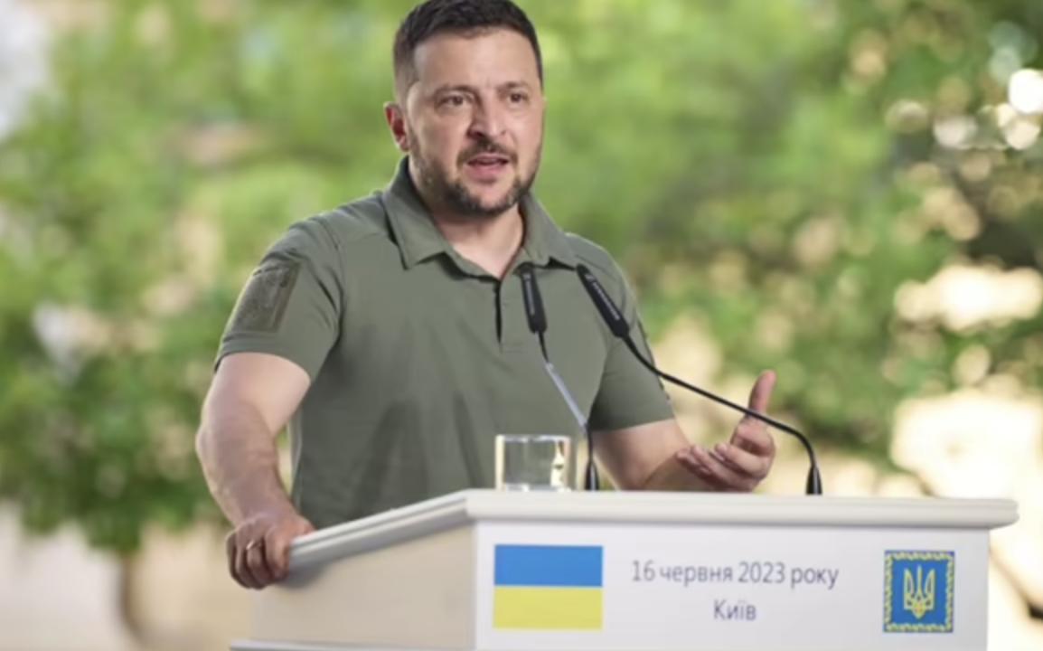 Глава держави провів військовий кабінет із командувачами та командирами ЗСУ