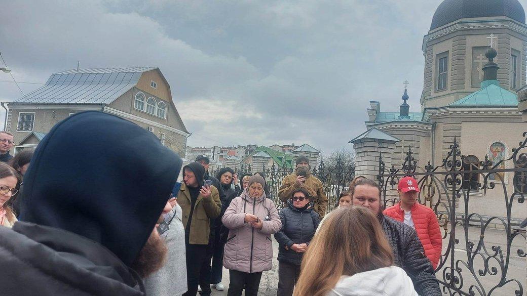 У Хмельницькій області двом вірянам УПЦ (МП) повідомили про підозру в колабораціонізмі