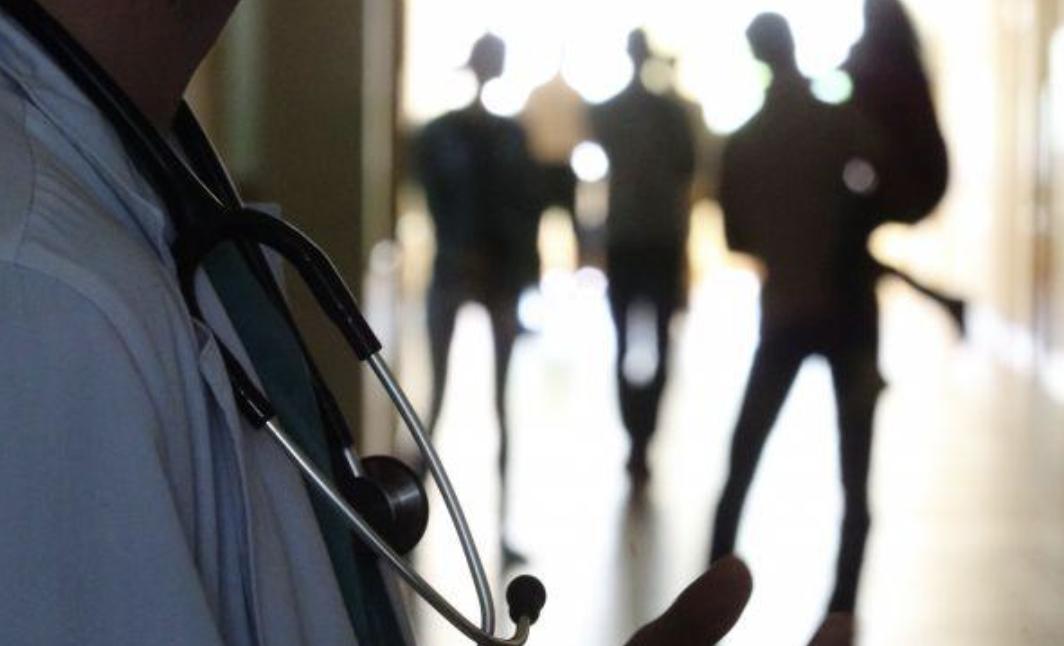 В одній із областей України припиняють планову госпіталізацію чоловіків