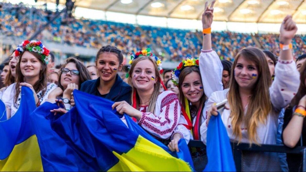 Топ-4 стереотипи про українських біженців у Європі, які охоче поширюють росіяни