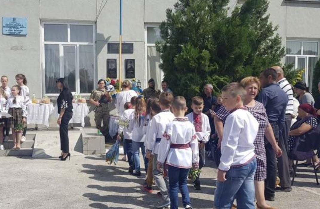 На Буковині встановили меморіальні дошки загиблим захисникам України
