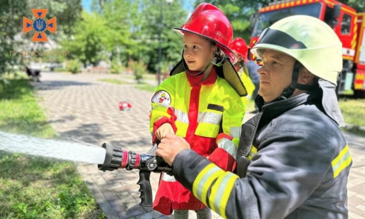 У Запорізькій області рятувальники провели захід дня маленьких ВПО