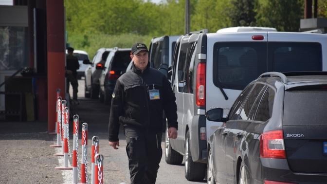 Українцям порадили, як уникнути черг на прикордонних пунктах пропуску