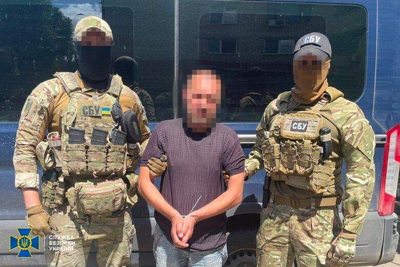 На Донеччині затримали ворожого агента, який «зливав» окупантам дані про переміщення та кількість техніки ЗСУ