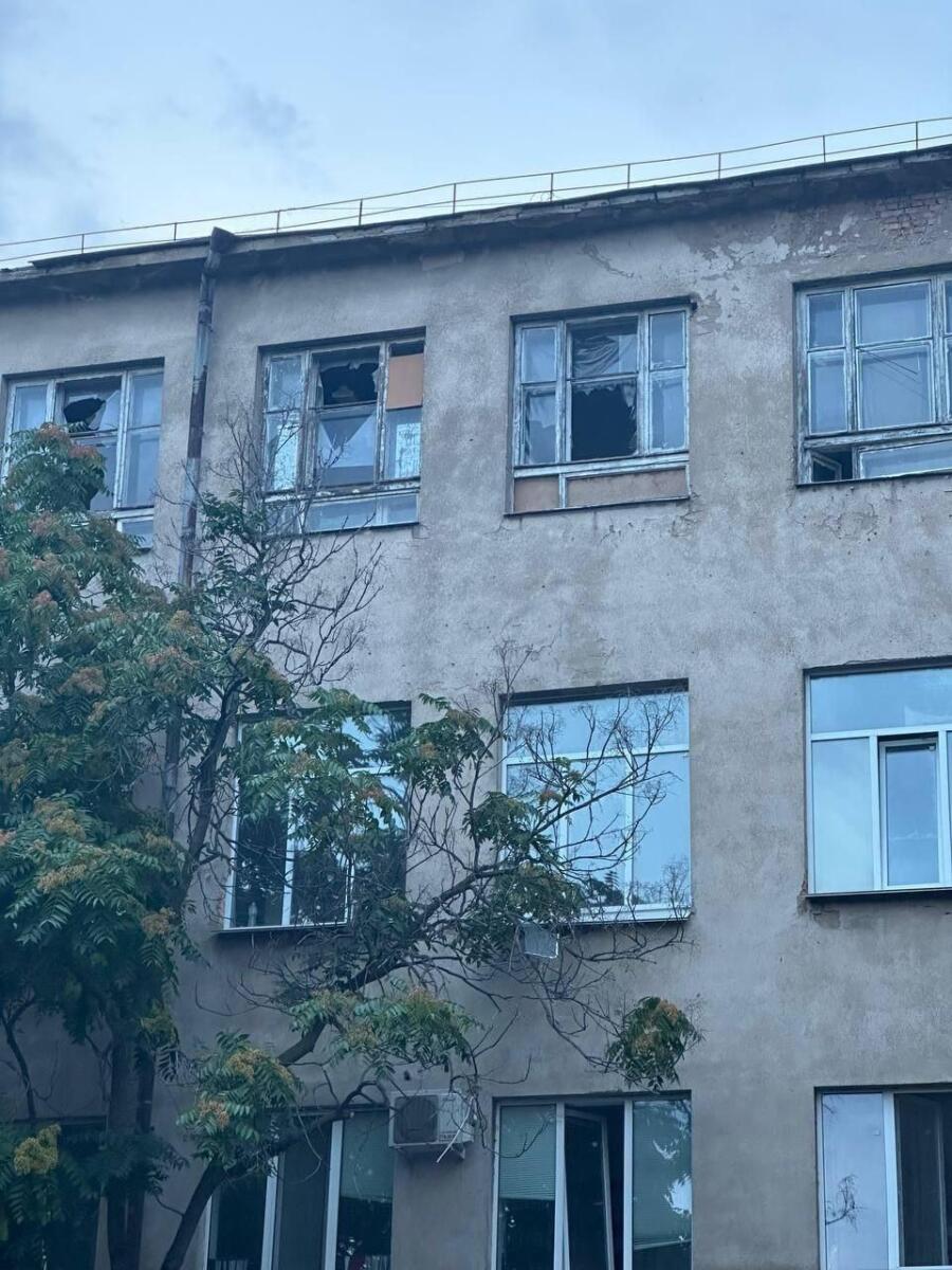 Росія знову вночі обстріляла Одесу: є руйнування та постраждалі