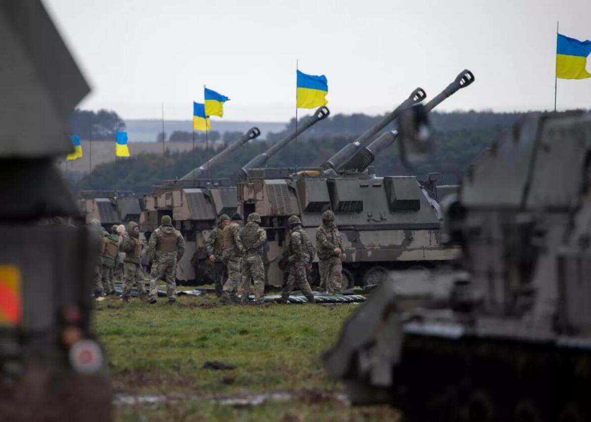 У Британії показали, як артилеристи ЗСУ навчалися роботі із САУ AS-90 (ФОТО)