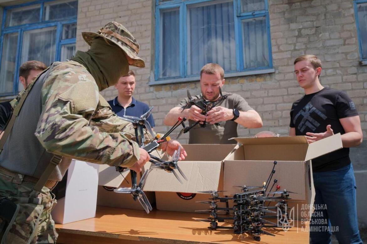 «Time X»: на Донеччині запустили проєкт з виробництва дронів-камікадзе для ЗСУ