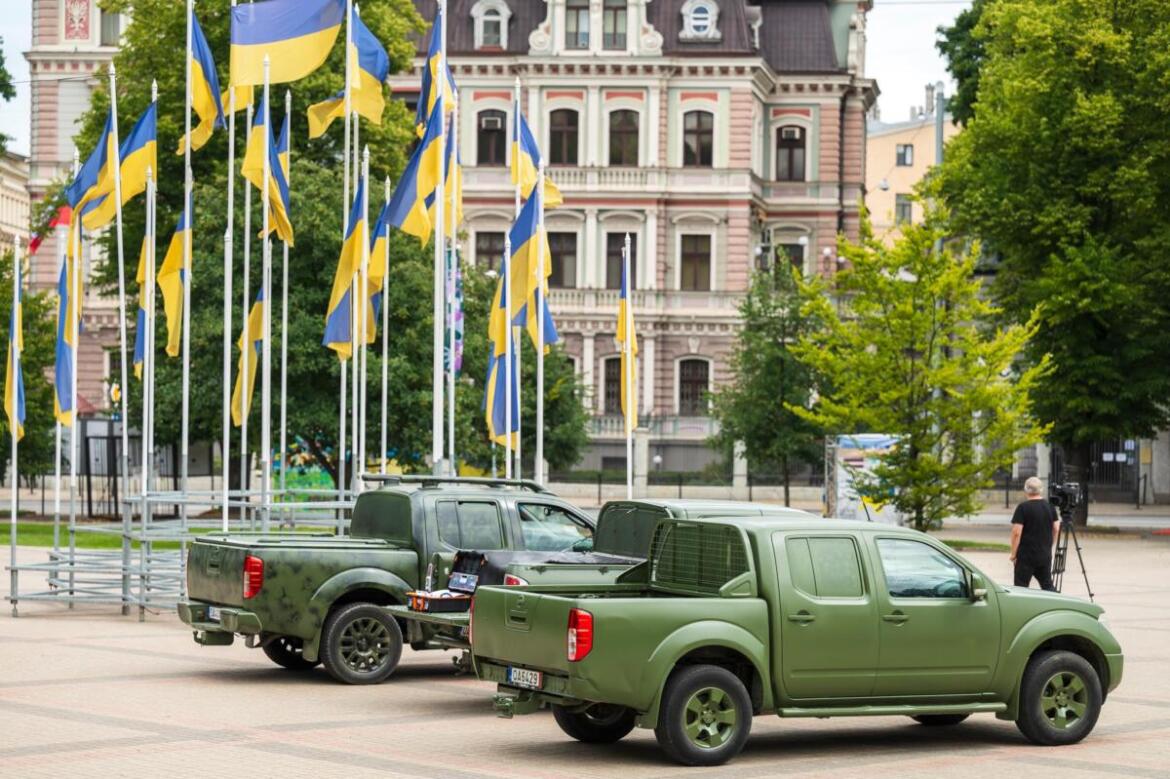 Латвія відправила в Україну гуманітарний конвой: деталі