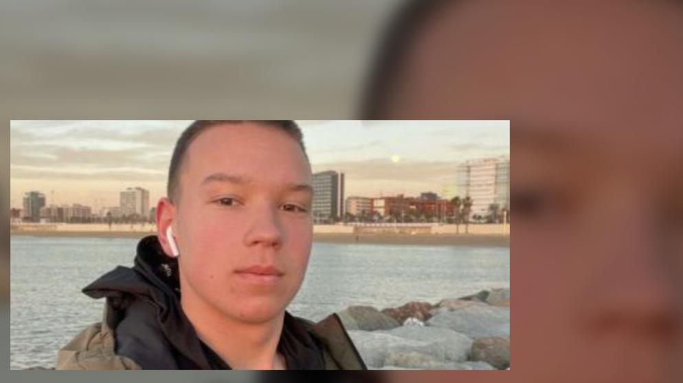 Стало відомо, де живе син колишнього народного депутата, який запропонував не випускати чоловіків з України