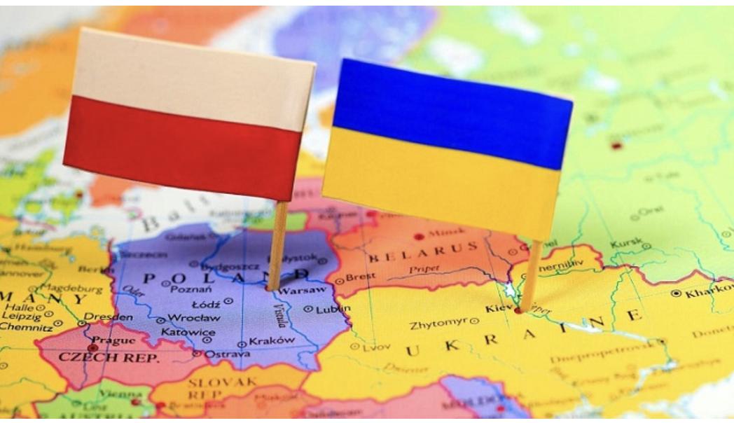 Названо причину, чому українців позбавляють статусу UKR у Польщі