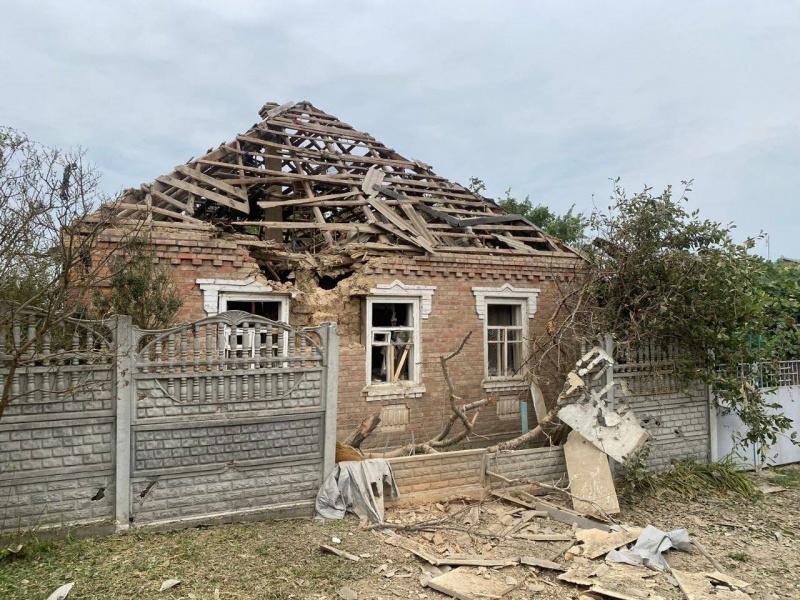 Окупанти з артилерії обстріляли Нікополь: є постраждалі