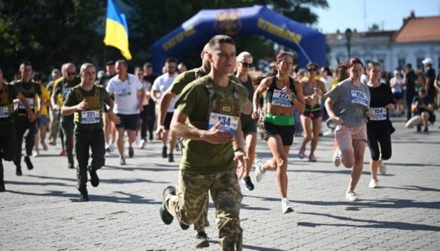 «Шаную воїнів, біжу за Героїв України»: в Україні триває реєстрація на патріотичний онлайн-забіг