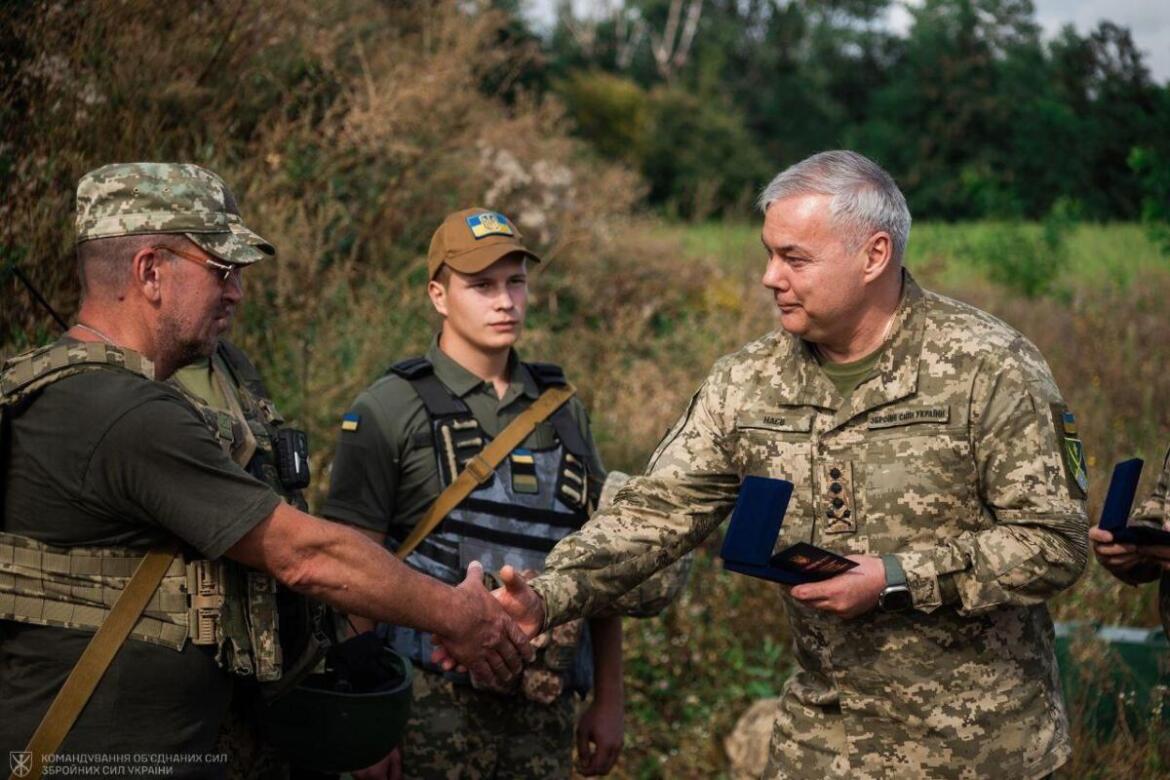 Командувач Об’єднаних сил нагородив воїнів, які зі «Стінгера» збили крилату ракету Х-101