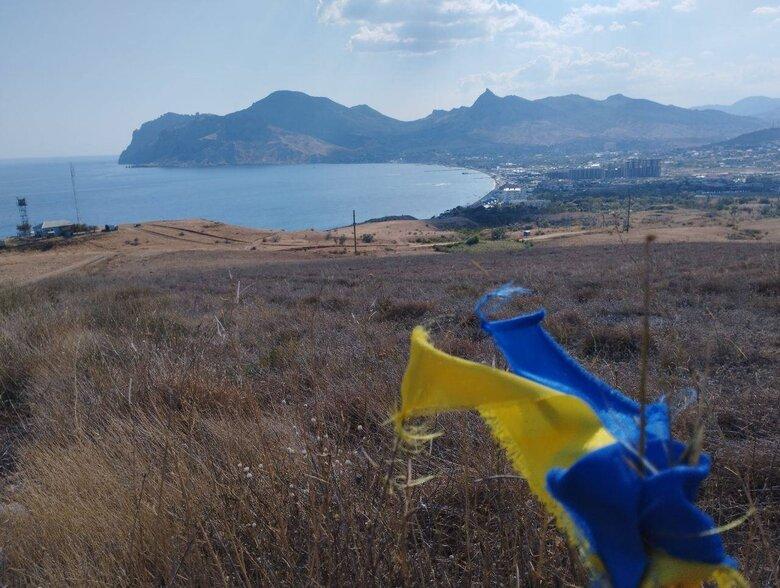 В окупованому Криму з’явилося понад 300 нових жовтих стрічок (ФОТО)