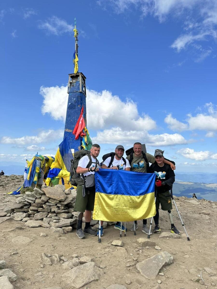 Стало известно, сколько средств удалось собрать ветеранам на протезах во время похода по Карпатам