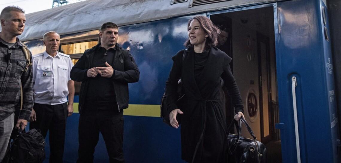 Главам МЗС Німеччини прибула з візитом до Києва