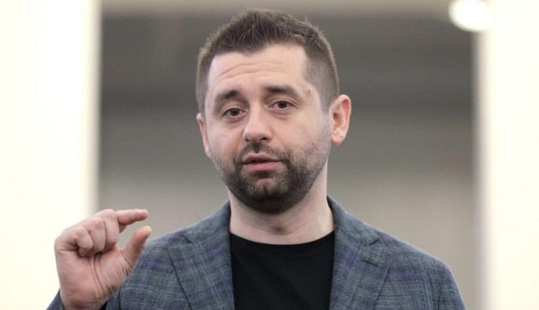 У «Слузі Народу» відреагували на опитування про корупцію і назвали його маніпулятивним