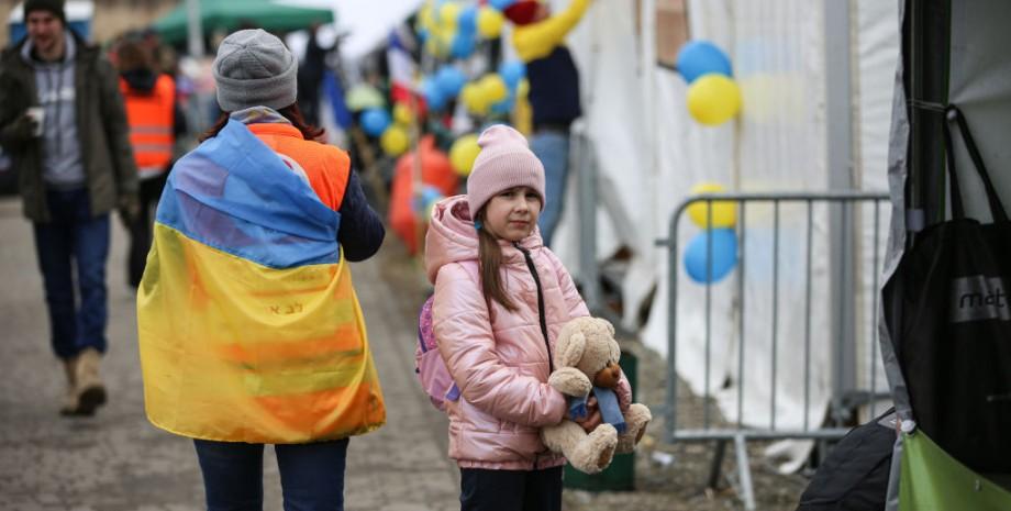 Дослідження показало, яка кількість біженців з України задоволена життям у Польщі