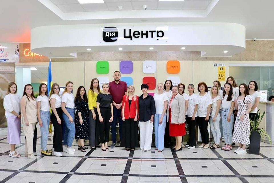 У трьох регіонах України запрацювали нові Дія Центри
