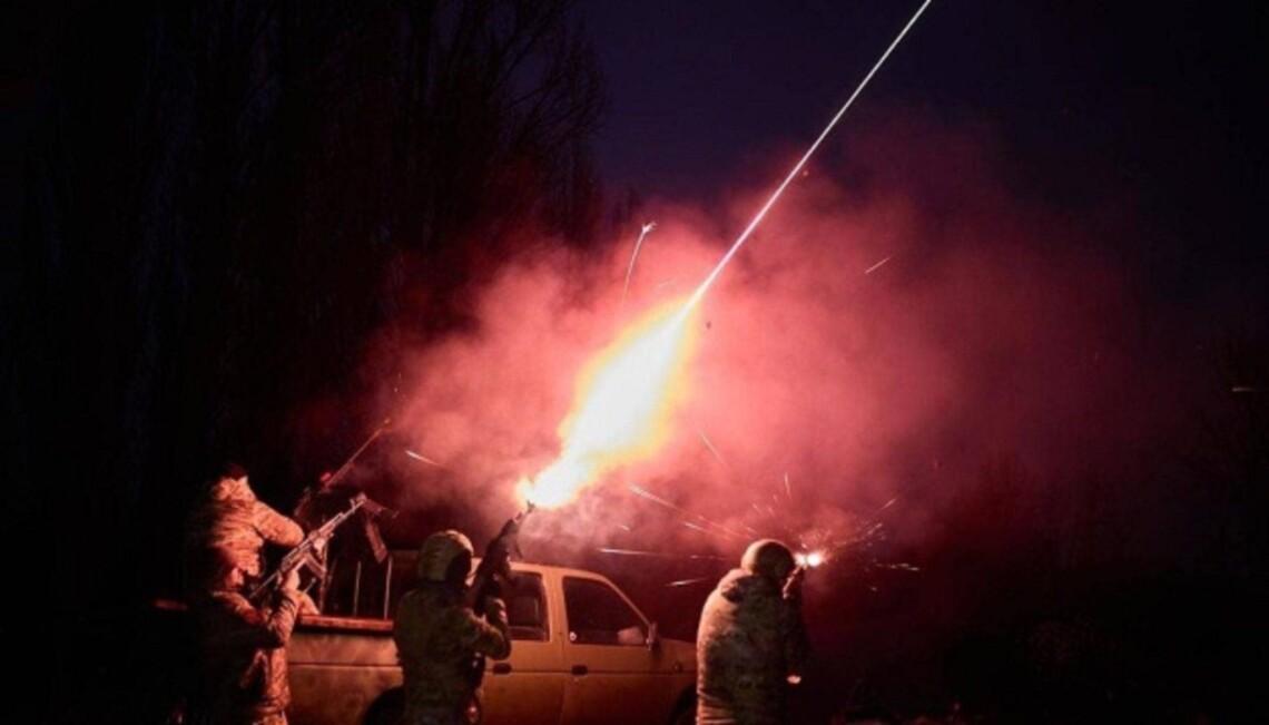 У Дніпрі пролунали гучні вибухи: що відомо