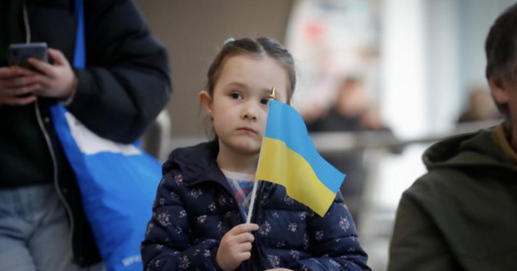 Українцям розповіли про різницю між статусом «тимчасового захисту» та «біженця»