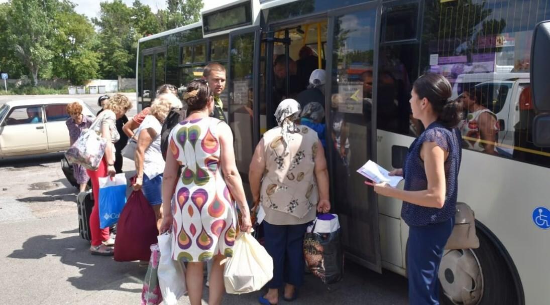 Стало відомо, скільки людей в’їхали до України через гуманітарний коридор на Сумщині