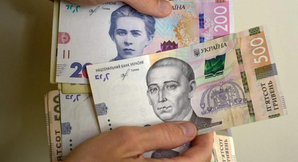Грошова допомога українцям: які міжнародні організації підвищили виплати