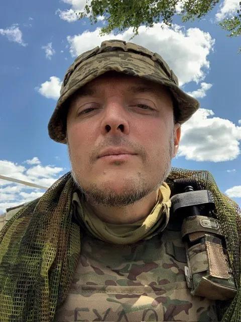 «69 спецій для Серця»: в Україні видали книгу полеглого воїна Андрія Гудими