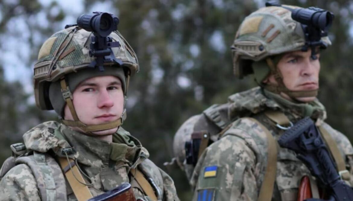 Юрист назвав випадки, коли військового можуть звільнити від служби