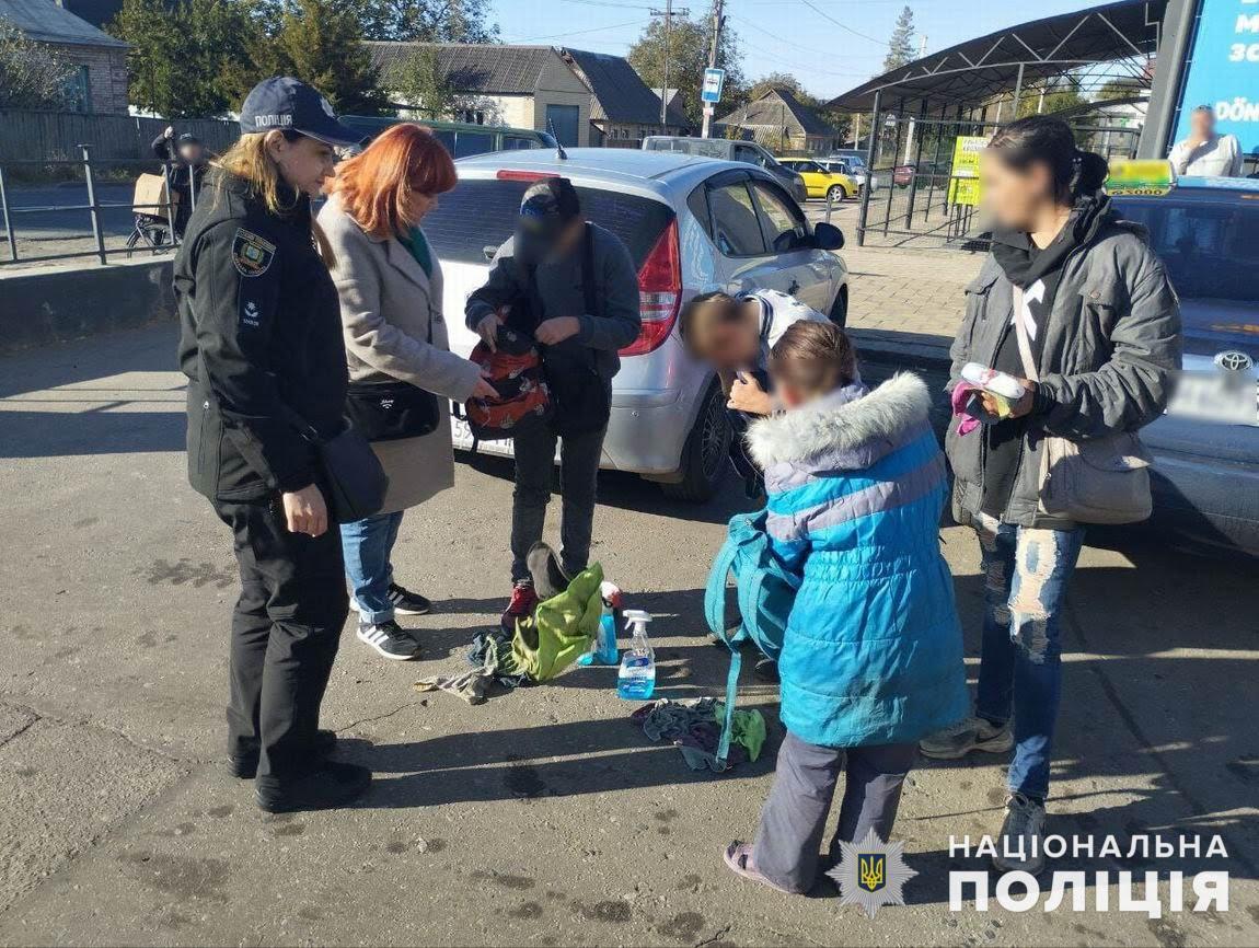 На Донеччині поліцейські проводять заходи з протидії жебракування неповнолітніх